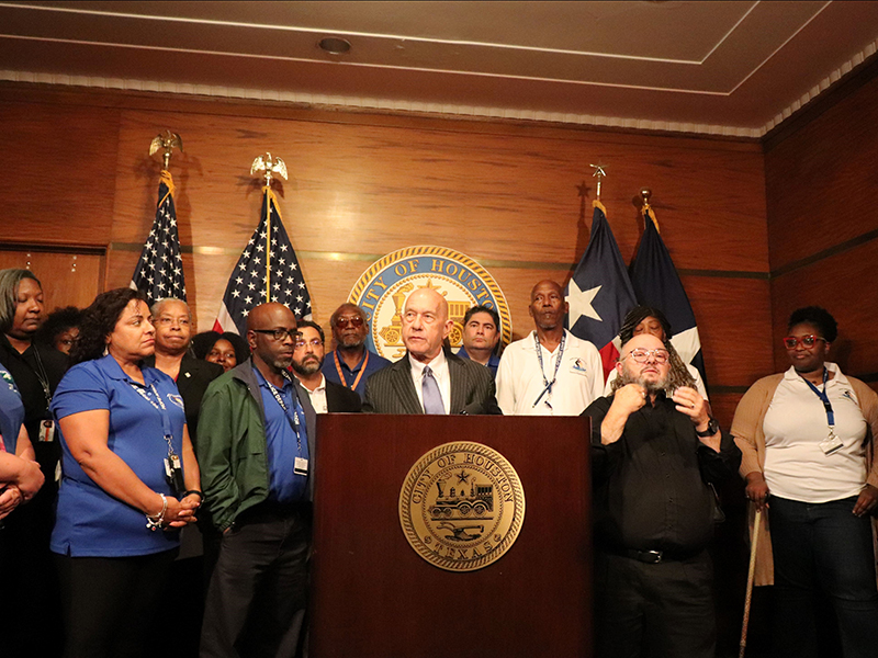 Mayor Whitmire Announcing Agreement with City Empployee Union Workers